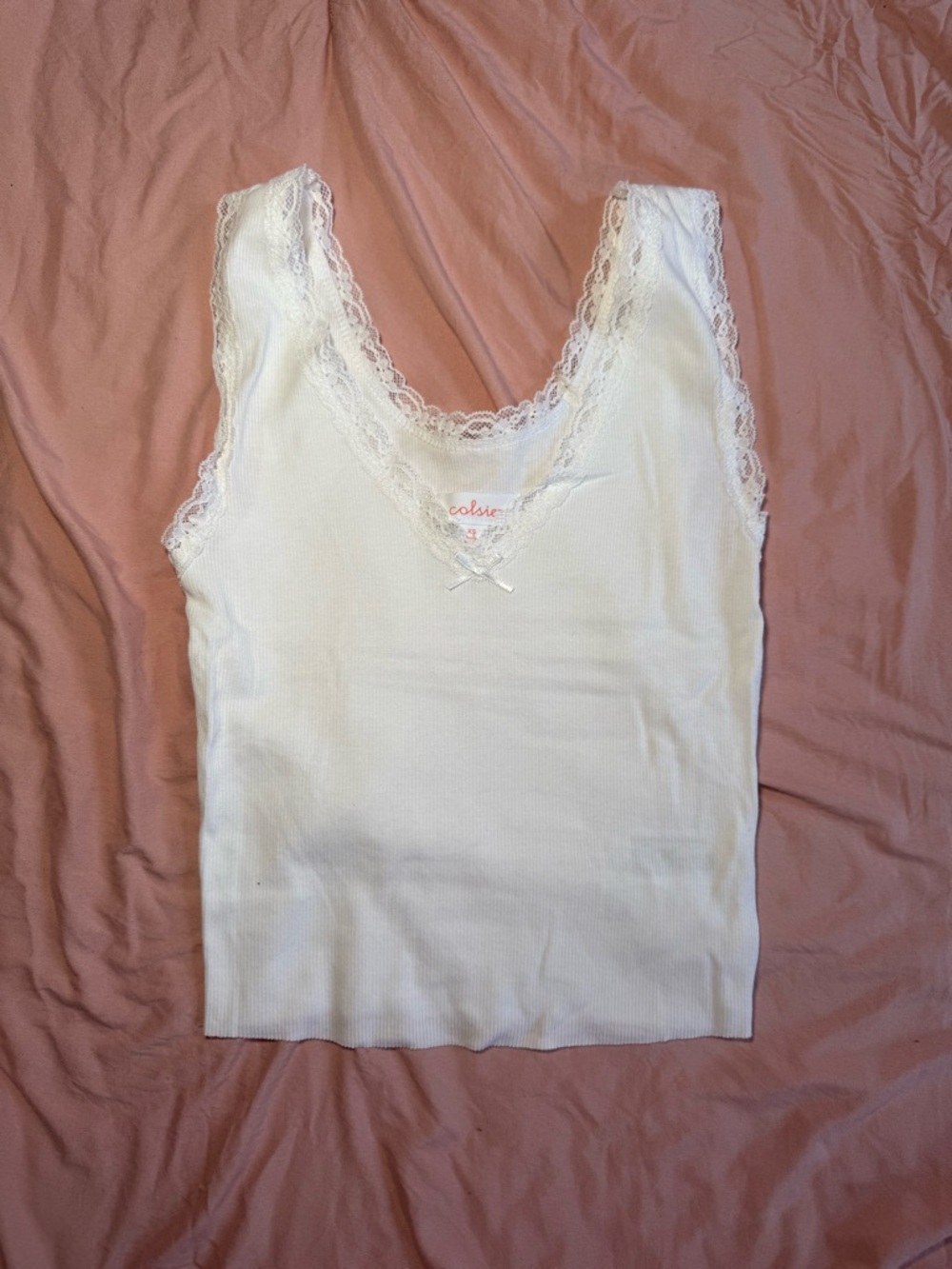 Colsie White Lace-Trim Ribbed V-Neck Tank
